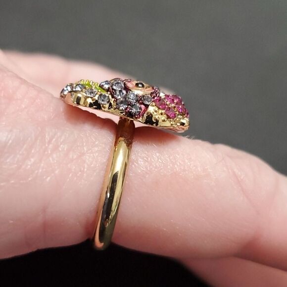 Gold tone colorful skull ring - Picture 3 of 9